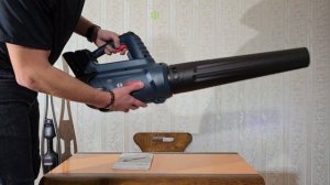 Обзор в 8K новинки от Bosch GBL 18V-750 Professional Аккумуляторной 18V воздуходувки. GBL 18 V-750