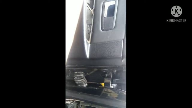 Демонтаж дверной карты и молдинга ауди A8 D2