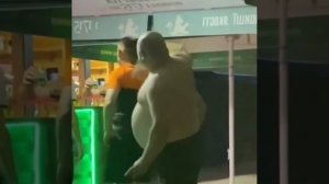 Танцор диско ?