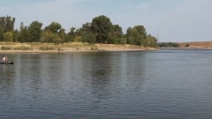 201809020757 г.Волжский, рыбалка на Ахтубе