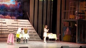 14 эпизод постановки "Калина красная" театра "Русская песня" по мотивам произведений Василия Шукшин