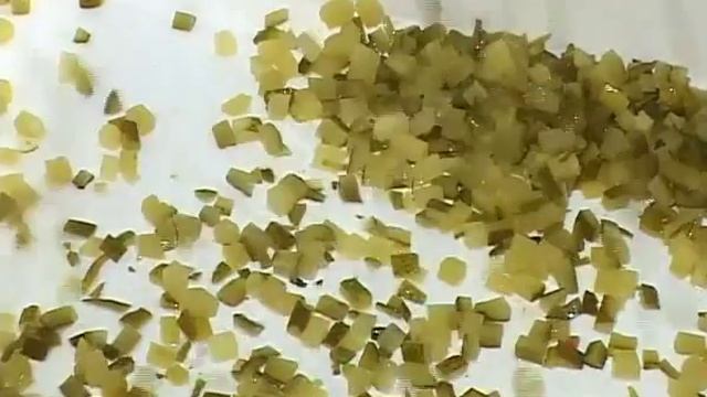 Нарезка корнишонов кубиком 6х6х6 мм на многофункциональном аппарате для нарезки Foodlogistik_ROVABO смотреть онлайн