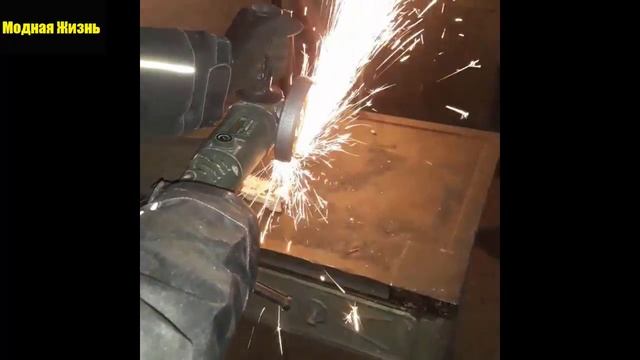 СУПЕРСПОСОБ!!! Как за секунду открутить руками диск на болгарке смотреть онлайн