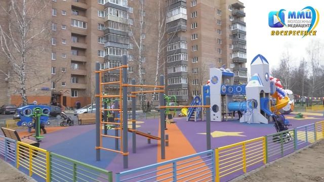 «Космическая» площадка для детей