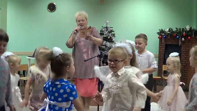 "Новый Год" - Поёт Вера Царёва смотреть онлайн