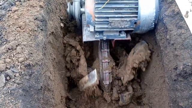 Копка траншеи культиватором. смотреть онлайн