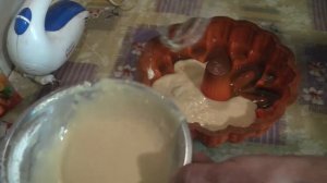 Простой пирог с малиной и яблоками!