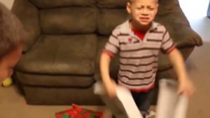 Реакция детей на плохие подарки