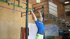 Подтягивания способом (киппинг)
