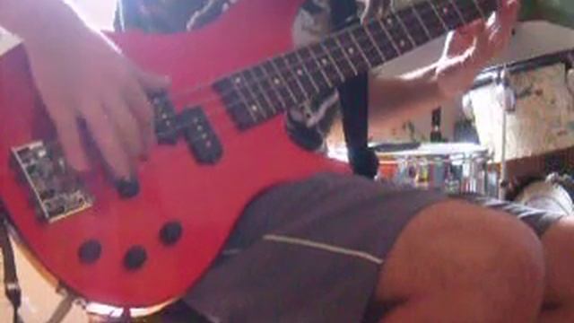 Distortion Bass - Stoner Riff смотреть онлайн