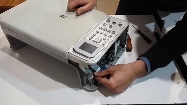 Принтер тарахтит Ремонт сканера аппарата hp смотреть онлайн