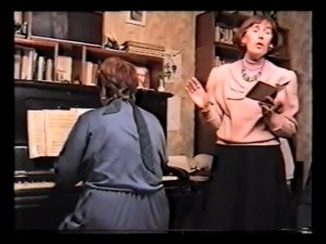 "Я не скажу тебе" (запись 1996 г.). Поет Людмила Титова, аккомпанирует Лидия Васильева.