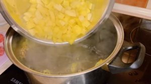 Много СЫРА не бывает!!!Сырный суп с фрикадельками!