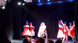 Встречайте Канкан! Самый знаменитый номер Мулен Руж.