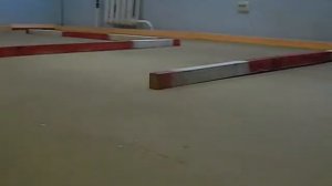 Гонки на радиоуправляемых машинках на треке