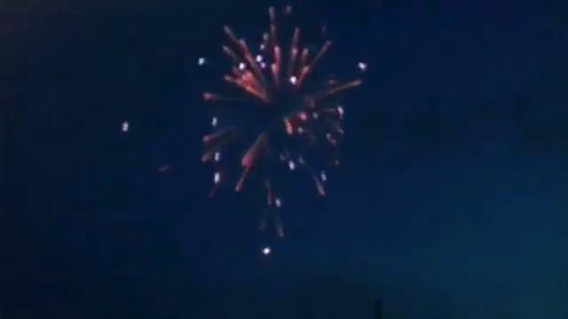 Салют на мой и папин день рождения. смотреть онлайн