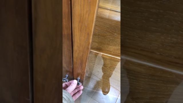 Деревянный сервант/ витрина из дуба на заказ/ витрины АМУР смотреть онлайн