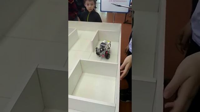 Планета роботов 12 2018 Лабиринт Первая гимназия Великий Новгород.mp4 смотреть онлайн