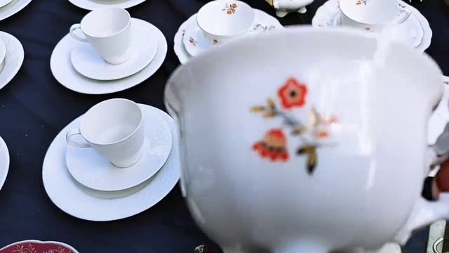 #БАРАХОЛКА_в_ГЕРМАНИИ. СОДЕЖИМОЕ КОРОБОК..mp4