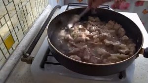 Гуляш из свинины с болгарским перцем