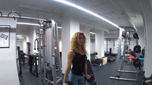 Программа Тренировок Для Девушек. Упражнения Для Рук и Дельт.