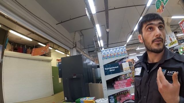 Урок вежливости для быдловатых охранников ЧОП АНГЕЛ в "Перекрёстке" смотреть онлайн