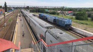"Опять вагоны от Золотого Орла!" ЭП20-067 с двухэтажным поездом проследует станцию Давыдовка