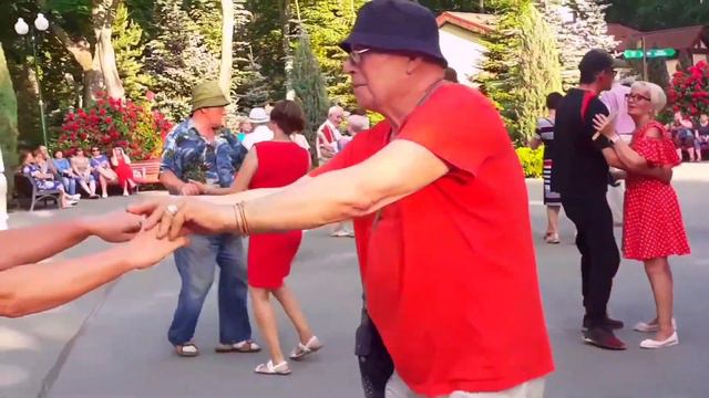 НЕЖНАЯ МОЯ, НЕНАГЛЯДНАЯ! ТАНЦЫ ХАРЬКОВ СЧАСТЛИВЫЕ МОМЕНТЫ смотреть онлайн