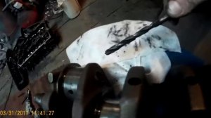 выбиваем заглушки каленвала ваз . чистка каналов промывка