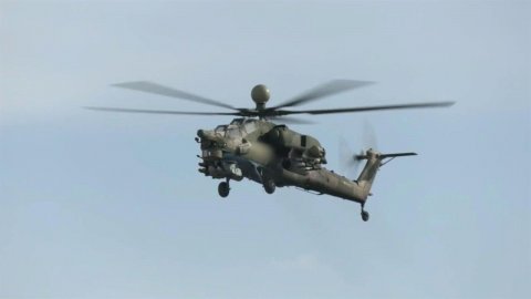 Минобороны РФ показало кадры работы ударных вертолетов Ми-28 российских ВКС