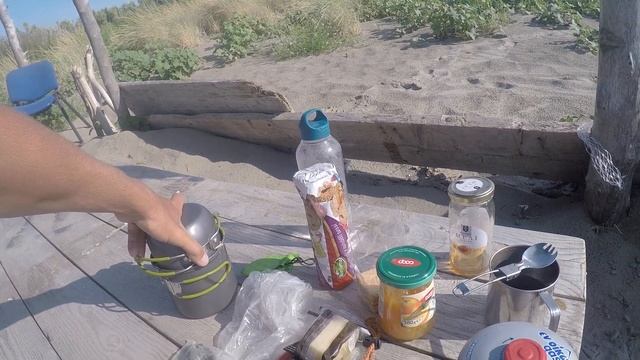 На чем готовить в велопоходе ,походе горелка BRS-3000, котелок смотреть онлайн