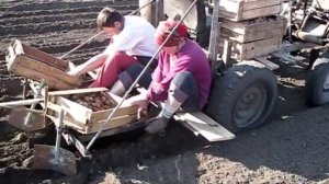 Минитрактор из запорожца 2 (посадка картошки и кукурузы).