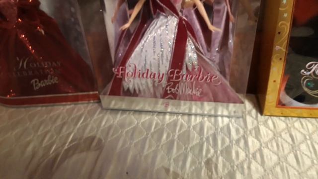 Обзор Barbie Holiday 2002, 2005, 2006 и 2019 года. смотреть онлайн