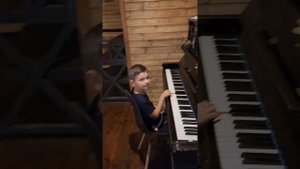 Пианино Diederichs Freres само притягивает к себе и раскрывает талант