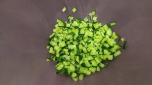 Овощной салат с курицей и шампиньонами