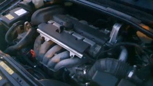 Цокот мотора volvo, 2,4