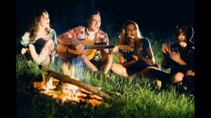 Давай с тобой поговорим(прости, не знаю как зовут.Но открывается другим,все то,что близким(наброски