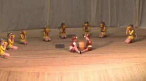 Танец "Пчёлки" -  студия "Улыбка"