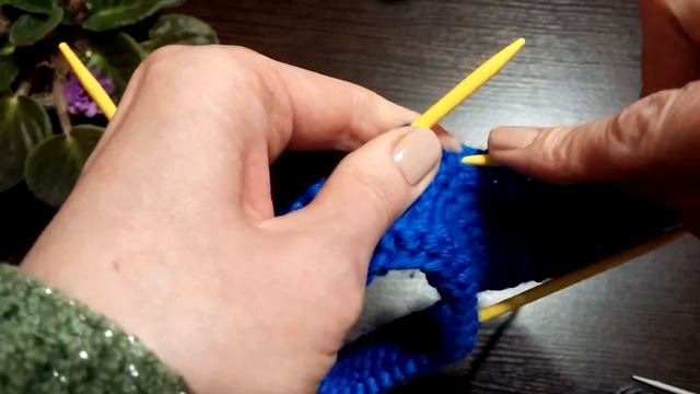 Вязаные домашние тапочки.
