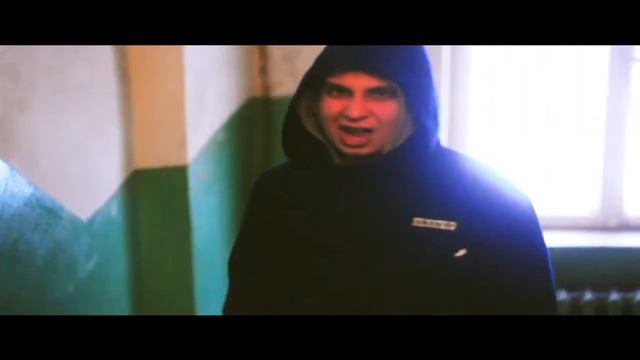 Эш - Балом правит смотреть онлайн