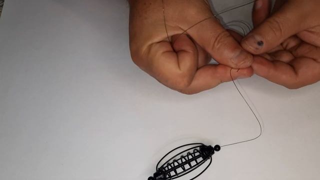 Как связать донку со скользящей кормушкой на основной леске. Поводки не путаются. Т-образный узел смотреть онлайн