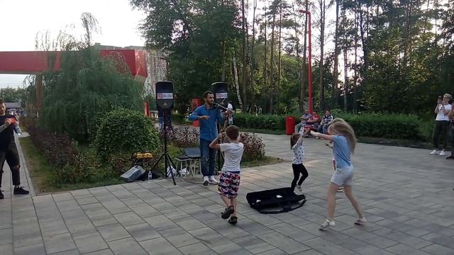 СУПЕР!!! Уличный скрипач! Парк Победы. Город ЛИПЕЦК ?☀️ "На ЛАБУТЕНАХ"