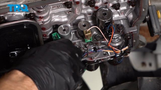 How to Replace Transmission Shift Solenoid 2010-2013 Ford Transit Connect смотреть онлайн