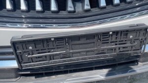 Адаптер рамки номерного знака Geely Monjaro.