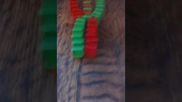 Самая простая цепная реакция из ДОМИНО смотреть онлайн