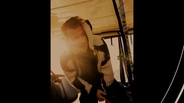 El placer de esquiar de Kerem Bürsin. смотреть онлайн