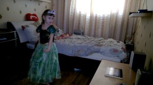 Серебристые снежинки