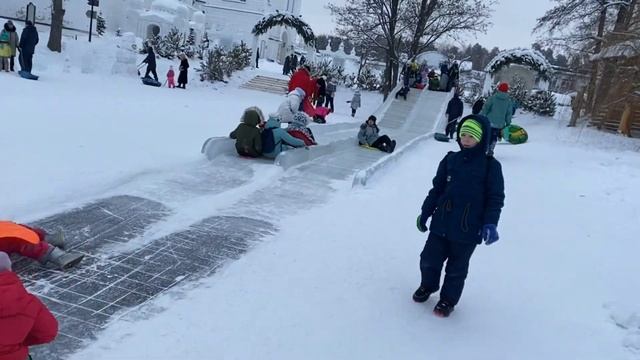 Куда поехать зимой в Казани? / Раифа / Ледяный скульптуры в Раифском монастыре смотреть онлайн