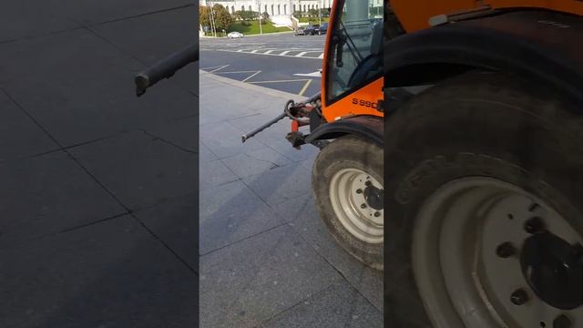 ГЛОНАСС-уборка у Кремля. ГБУ АвД г. Москвы 27.10.2022 смотреть онлайн