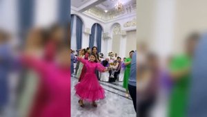 ШОК! МАС БОЛЫП ҚАЛДЫ! ИНАБАТ ІШІП АЛЫП ТОЙДА ҚУДЫ😂